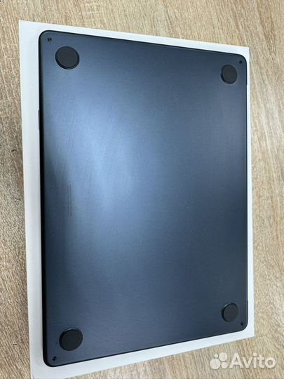 Apple macbook air 13 2022 m2