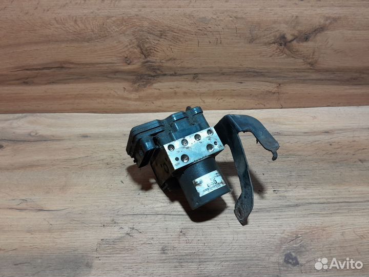 Блок абс Kia Cerato 2 1,6л G4FC