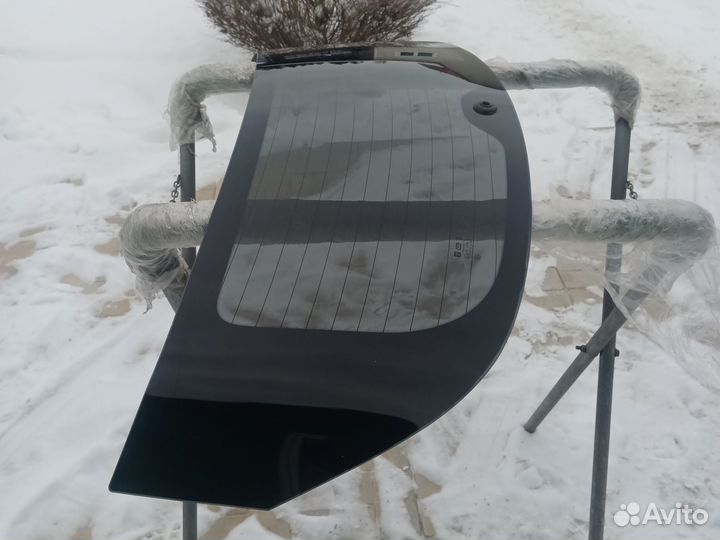 Стекло багажника Opel Mokka