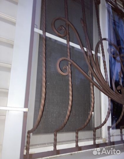 Решетки на окна кованые
