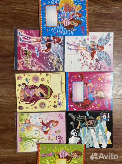 Тетради и обложки Winx