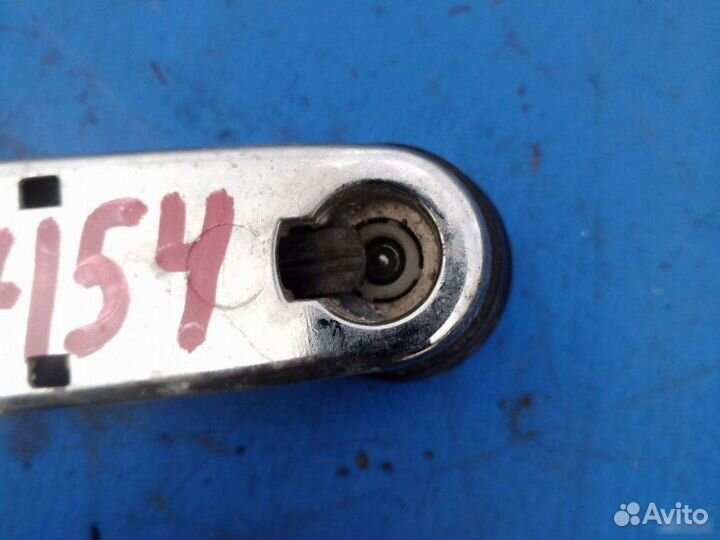 Ручка стеклоподъемника Audi 100 седан 2.8 AAH 1993