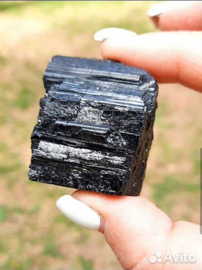 Черный Турмалин Шерл Камень