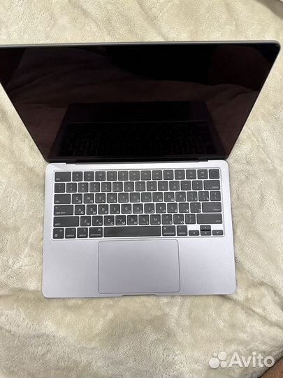 Apple macbook air 13 2022 m2