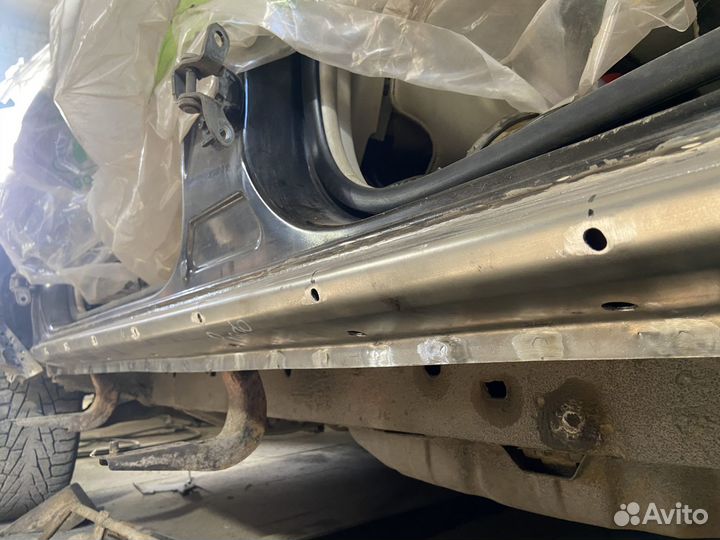 Toyota Land Cruiser Prado 120 пороги комплект