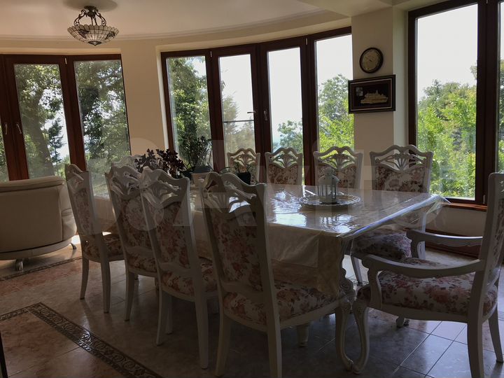 Коттедж 500 м² на участке 16 сот.