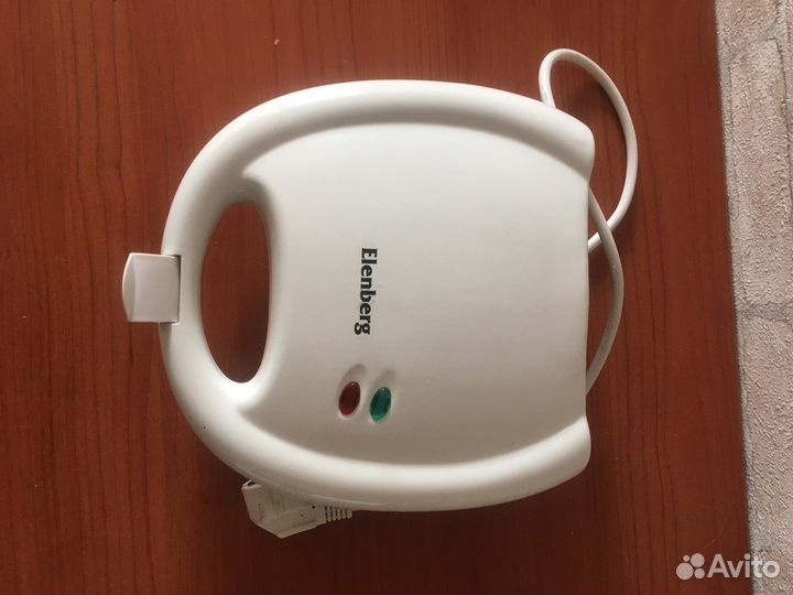 Вафельницы (осталась вторая)