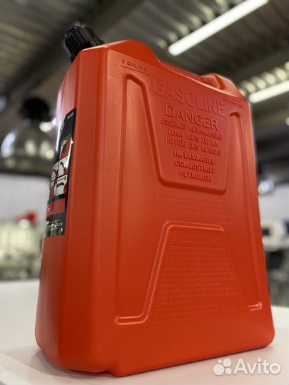 Канистра топливная SeaFlo 20л