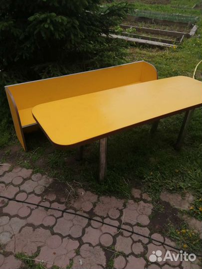 Продам детская скамеечка со столом