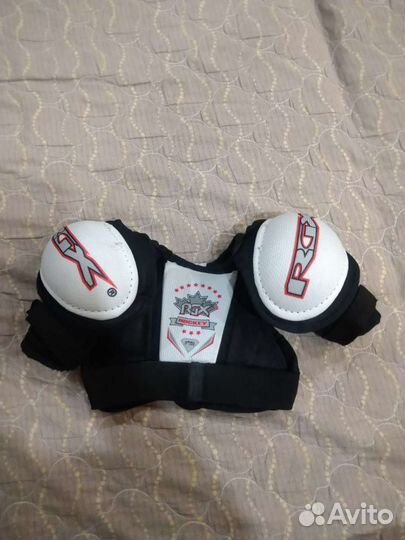 Нагрудник хоккейный