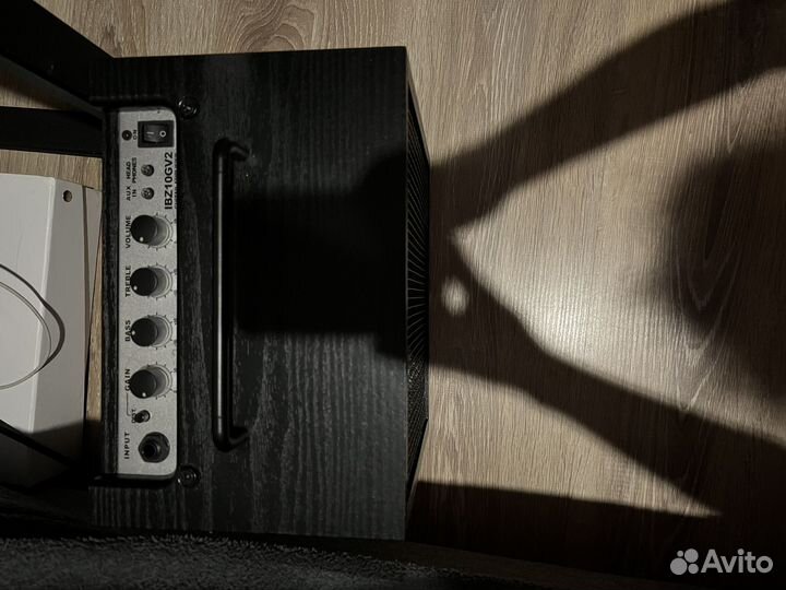 Ibanez IBZ10GV2 Guitar Combo комбоусилитель