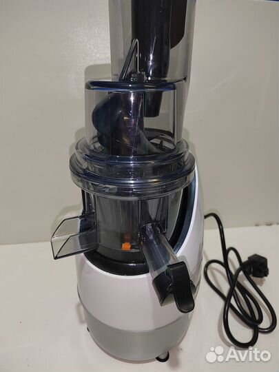 Соковыжималка шнековая Kitfort KT-1121