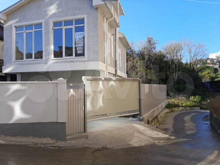 Коттедж 180 м² на участке 2 сот.