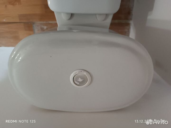 Унитазы и бачки бу