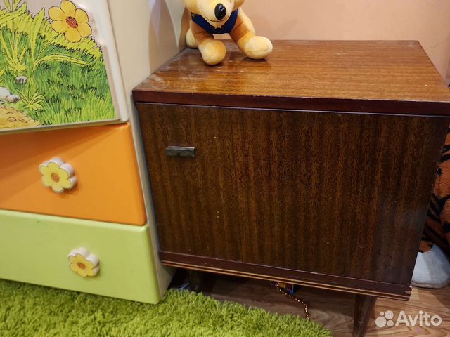 Тумба прикроватная