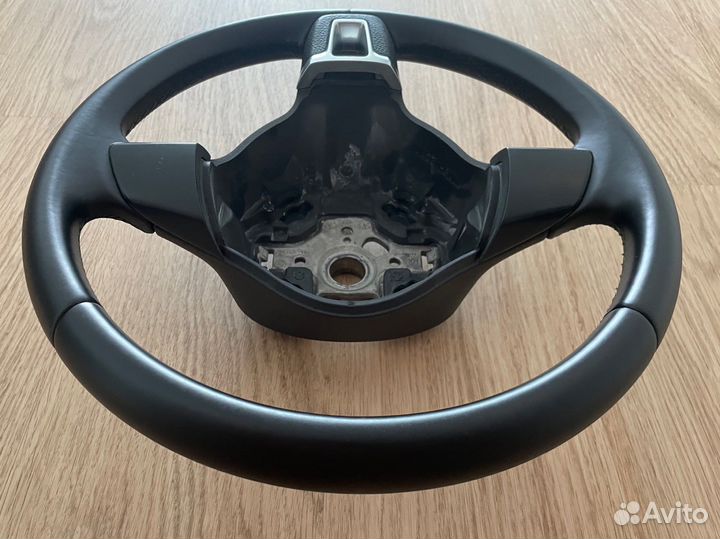 Кожаный руль VW Jetta Tiguan Golf Caddy