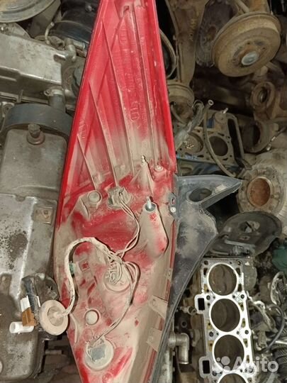 Задние фонари Nissan Tiida