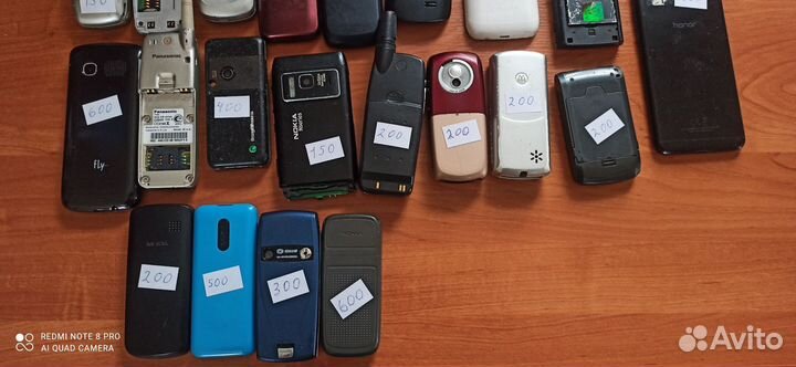 Разные телефоны