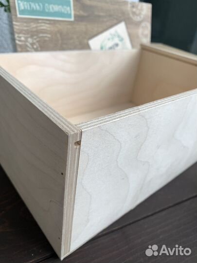 Деревянная коробка подарочная