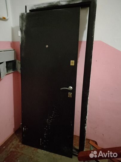 Входная дверь