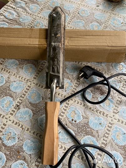 Нож для распечатки рамок (сотов)