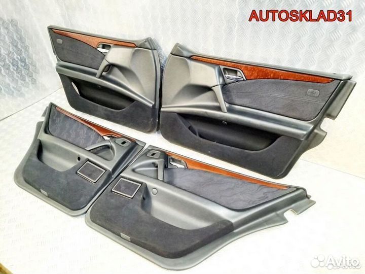 Обшивка дверей Мерседес Бенц В210 A2107200163