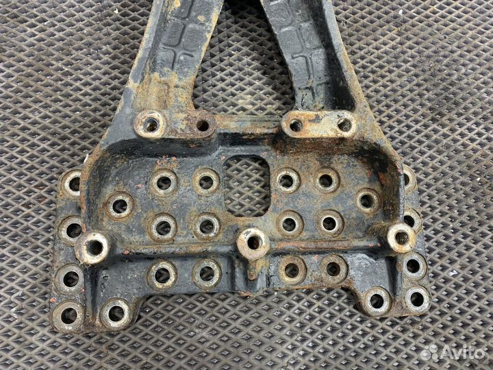 Кронштейн реактивной тяги MAZ 5440