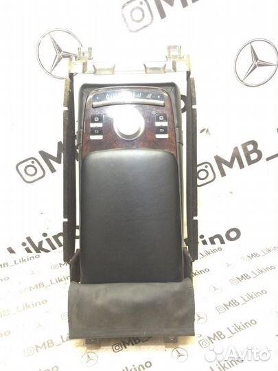 Подлокотник задний Mercedes S-Class W221