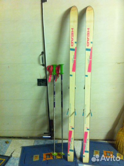 Лыжи, ботинки, палки