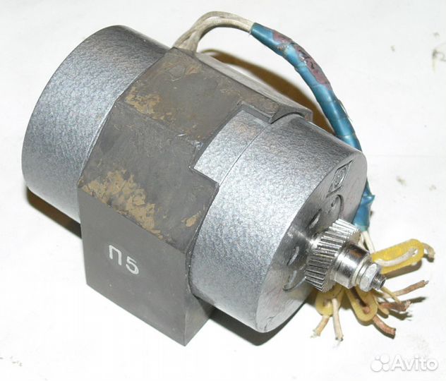 Электродвигатель (электромотор) уад разной мощност