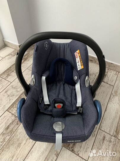 Автокресло-переноска 0+ Maxi-Cosi CabrioFix