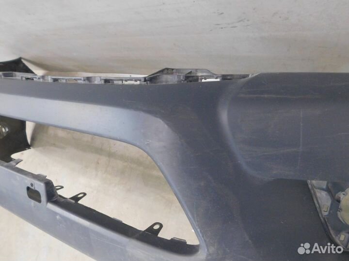 Бампер передний Toyota Hilux Pick Up