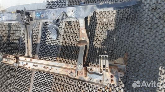 Передняя панель крепления облицовки (телевизор) ni