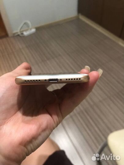 iPhone 8