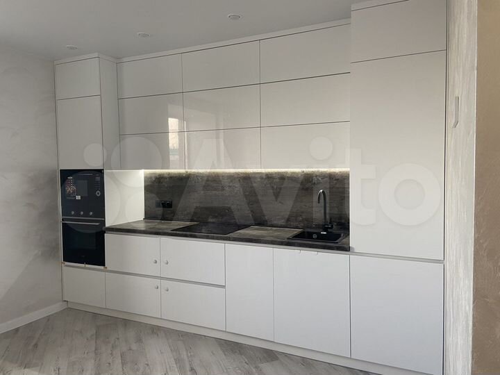 3-к. квартира, 84 м², 16/17 эт.