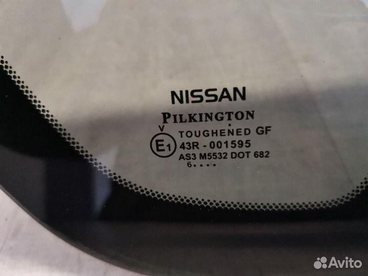 Стекло кузовное форточка правое Nissan Note E11