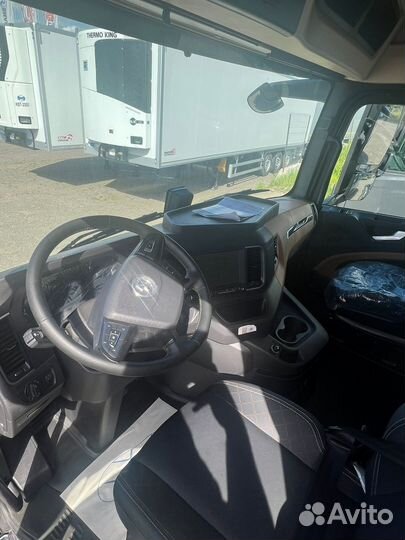 Shacman (Shaanxi) SX4188YY381, 2024