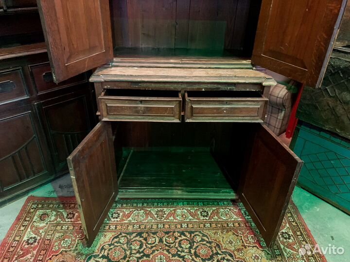 Шкаф бельевой старинный