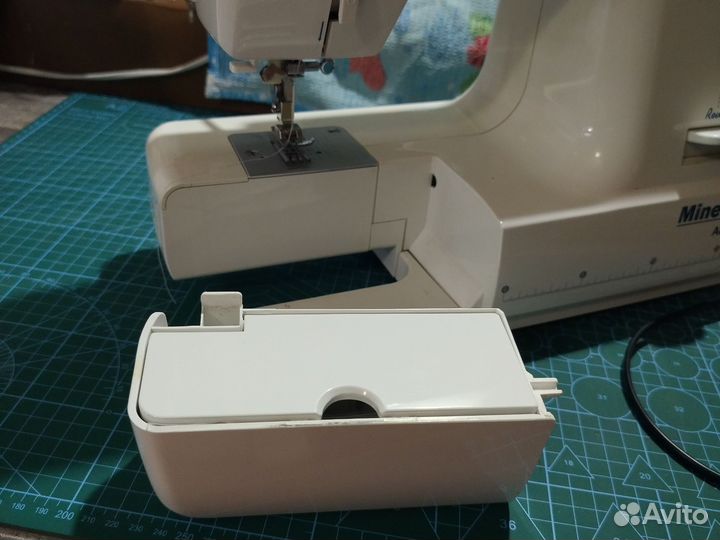 Швейная машина minerva