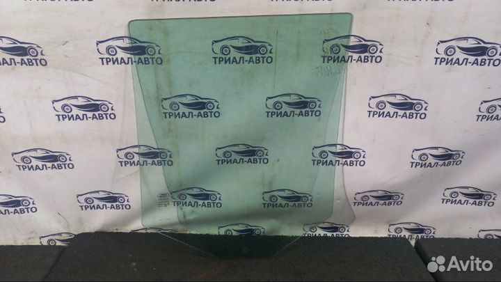 Стекло двери заднее правое Land Rover Freelander 2
