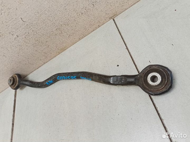 Рычаг задний правый