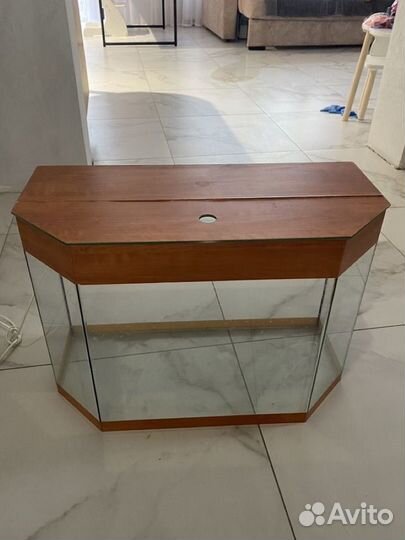 Продам аквариум (примерно 60 литров)