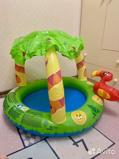 Надувной детский бассейн