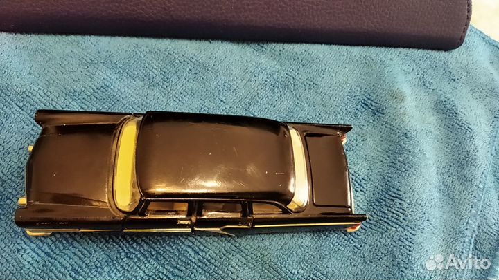 Модель Газ 13 Чайка