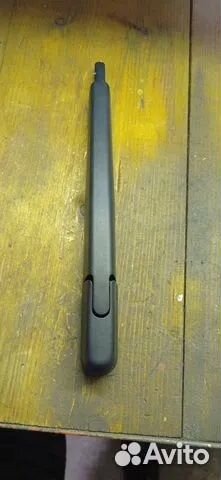 Поводок стеклоочистителя задний