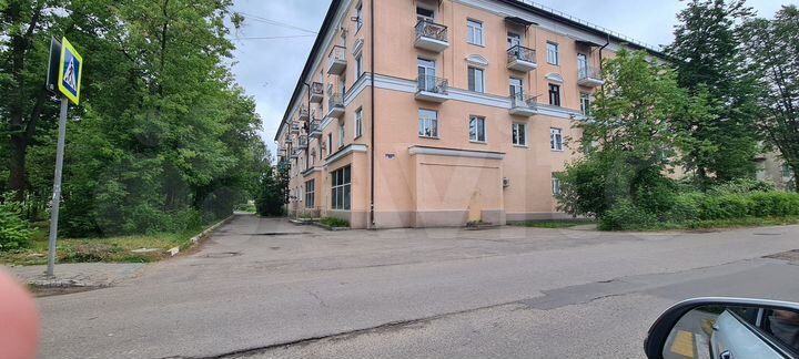 Торговое помещение, 330 м²
