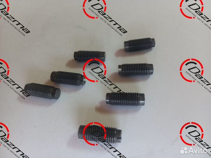 Isuzu 8943948030 Винт регулировочный толкателя кла