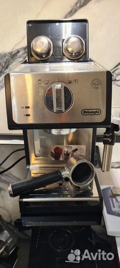 Кофемашина DeLonghi Рожковая