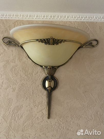 Настенный светильник бра