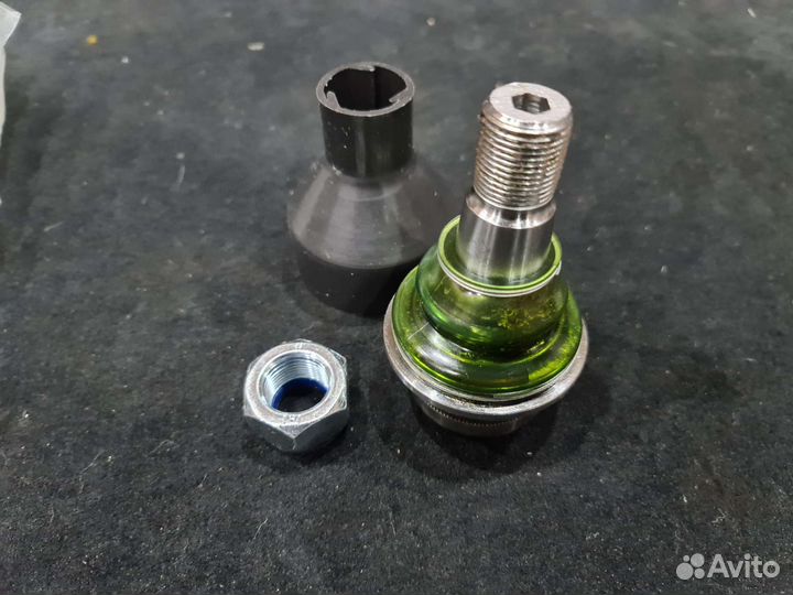 Шаровая передняя Mercedes Sprinter W906